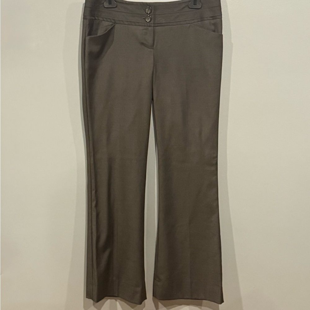 *GENTLY WORN* The Limited Size 6R Flare Pants